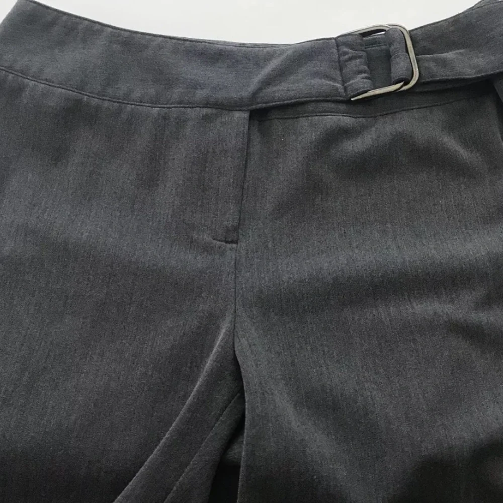 Women’s stretch gray pants belted waist size 10 - Picture 2 of 8